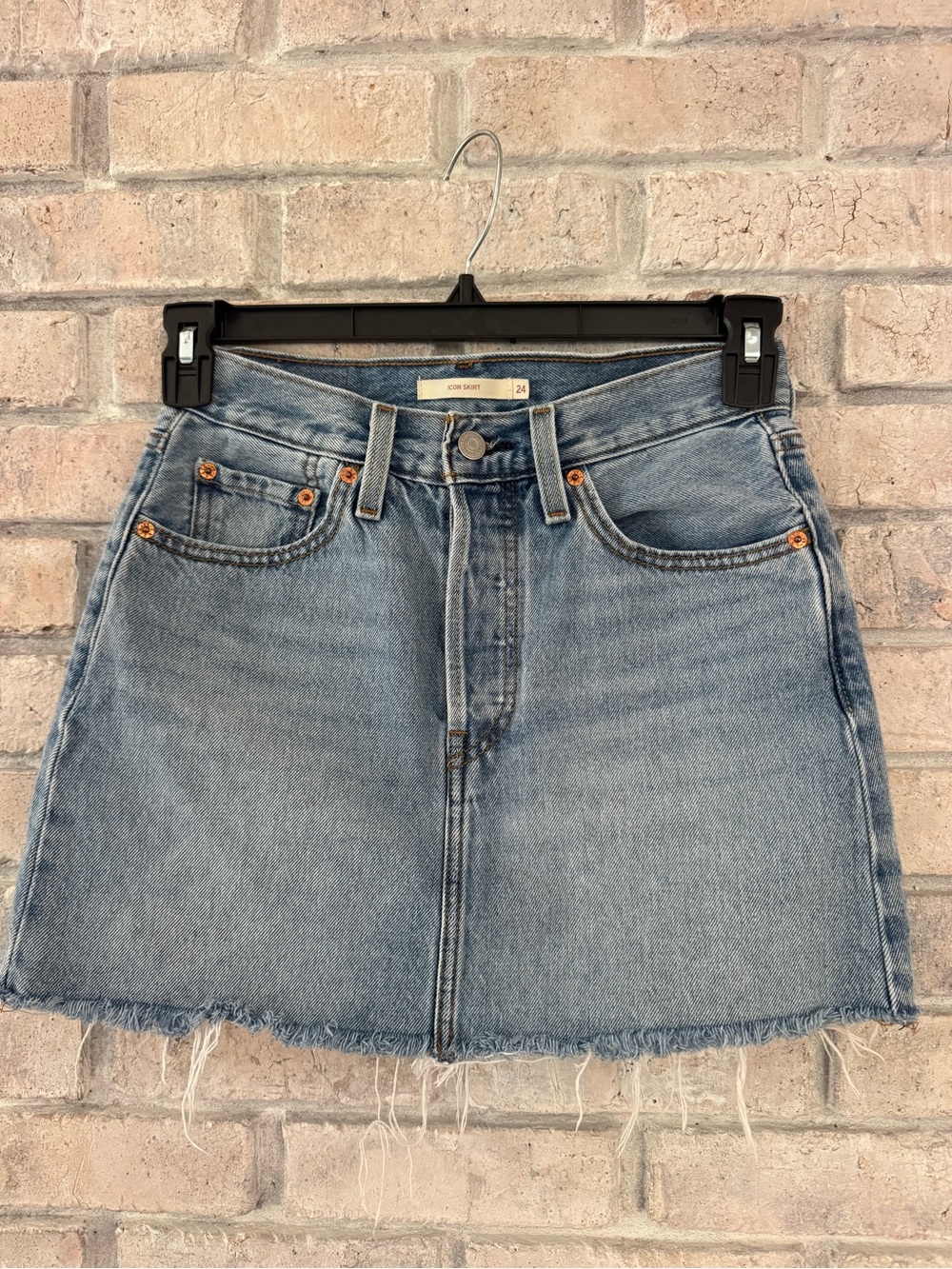 Levi’s Icon Jean Skirt size 24